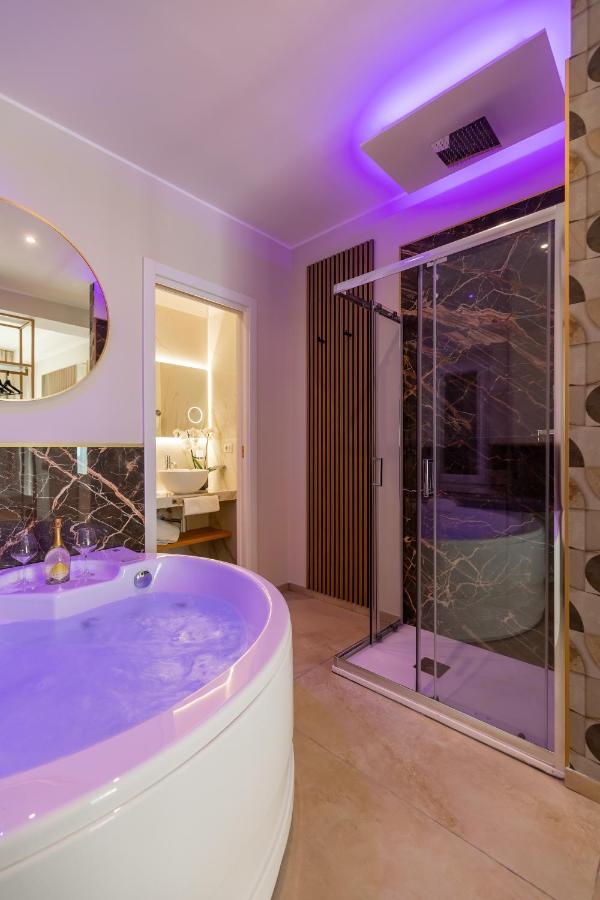 Albadea Suites&jacuzzi Affittacamere