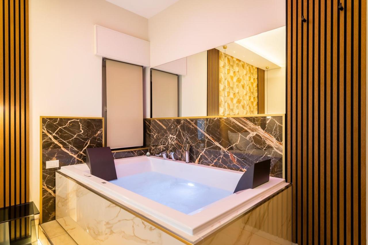 Albadea Suites&jacuzzi Affittacamere *